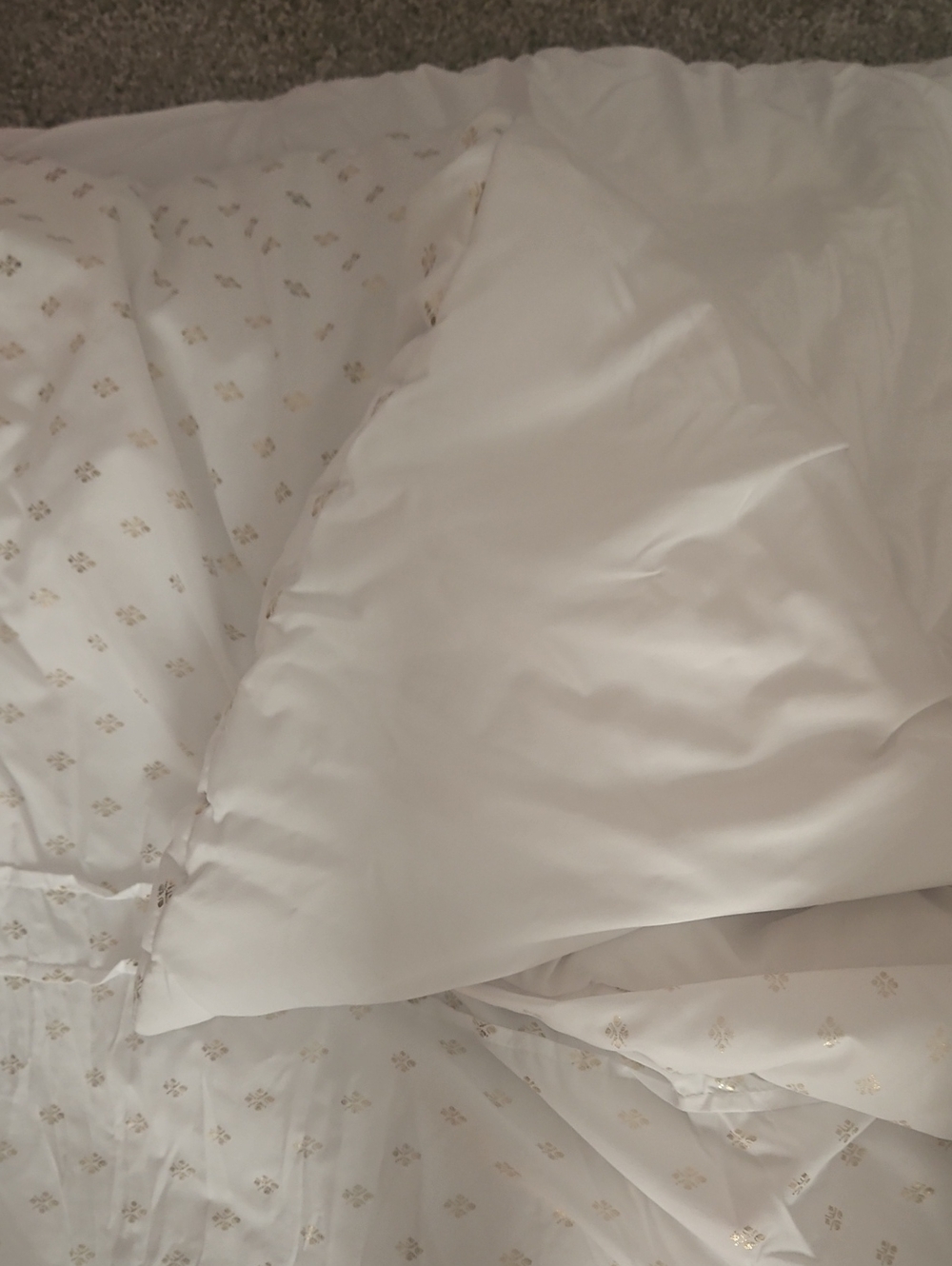 Xhileration-White Gold Accent Reversible Alternative Comforter
